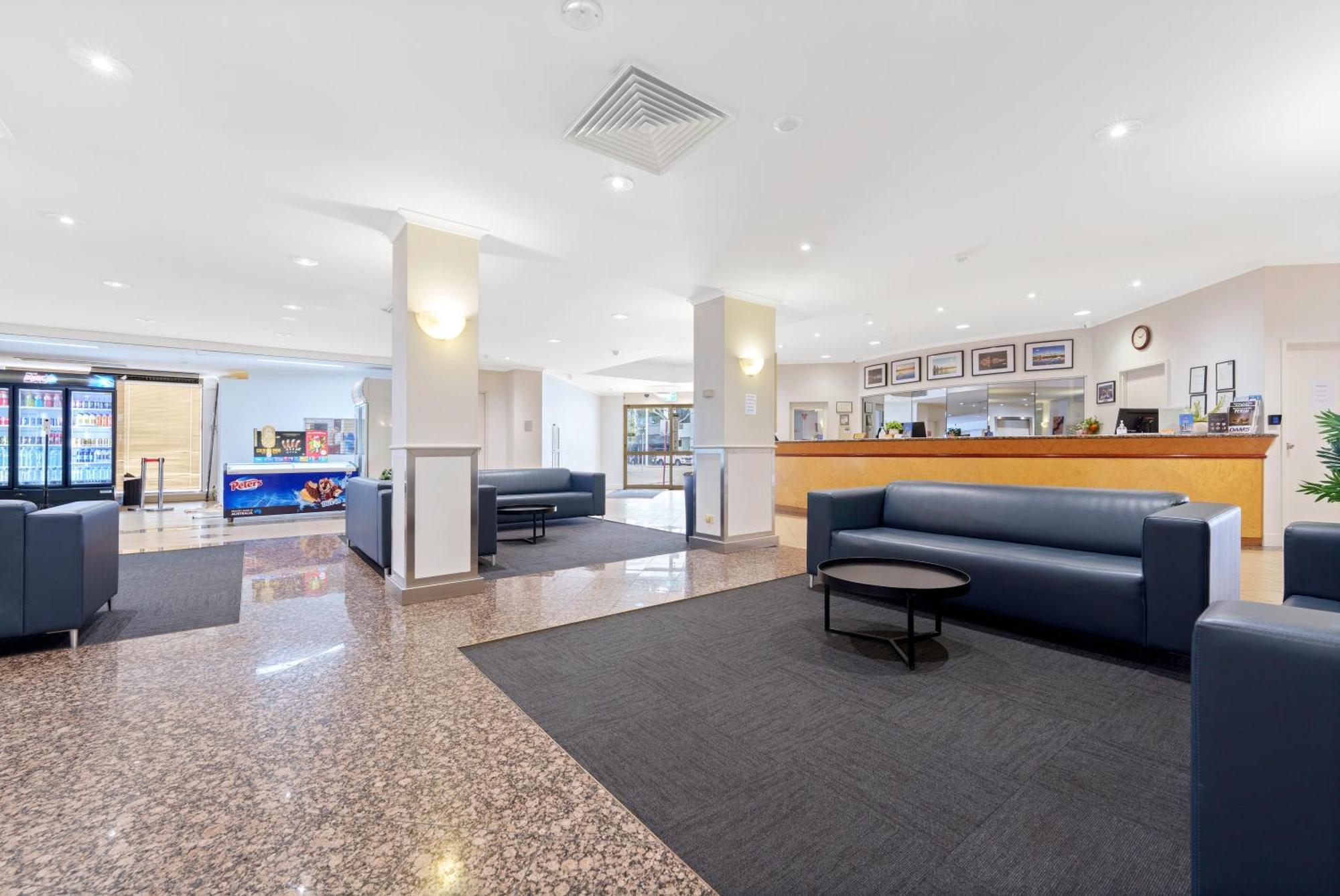 Comfort Inn & Suites Goodearth Perth Exteriör bild