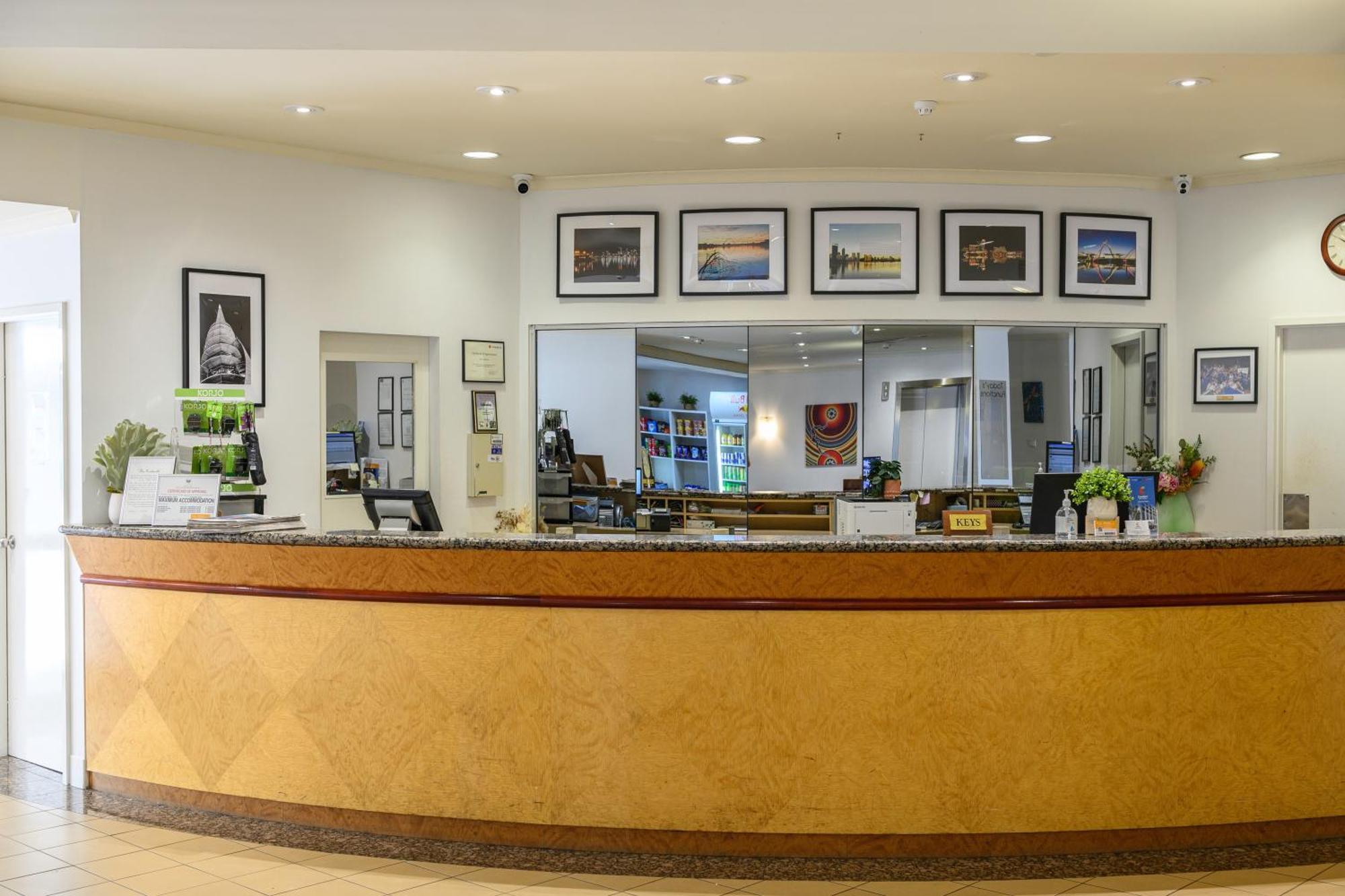 Comfort Inn & Suites Goodearth Perth Exteriör bild